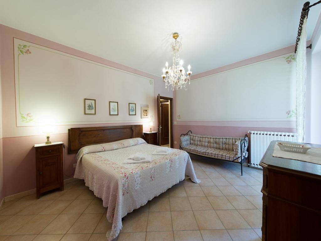 Gli Archi E La Quiete Guest House Cortona Phòng bức ảnh
