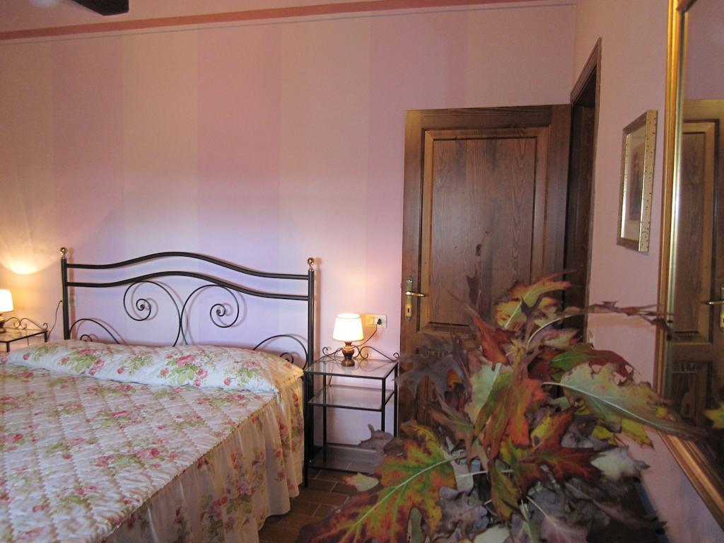Gli Archi E La Quiete Guest House Cortona Phòng bức ảnh